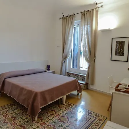 19 לינה וארוחת בוקר פלרמו