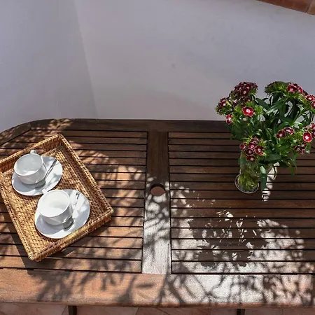 Bed and breakfast 19 *