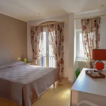 Bed and breakfast 19 *